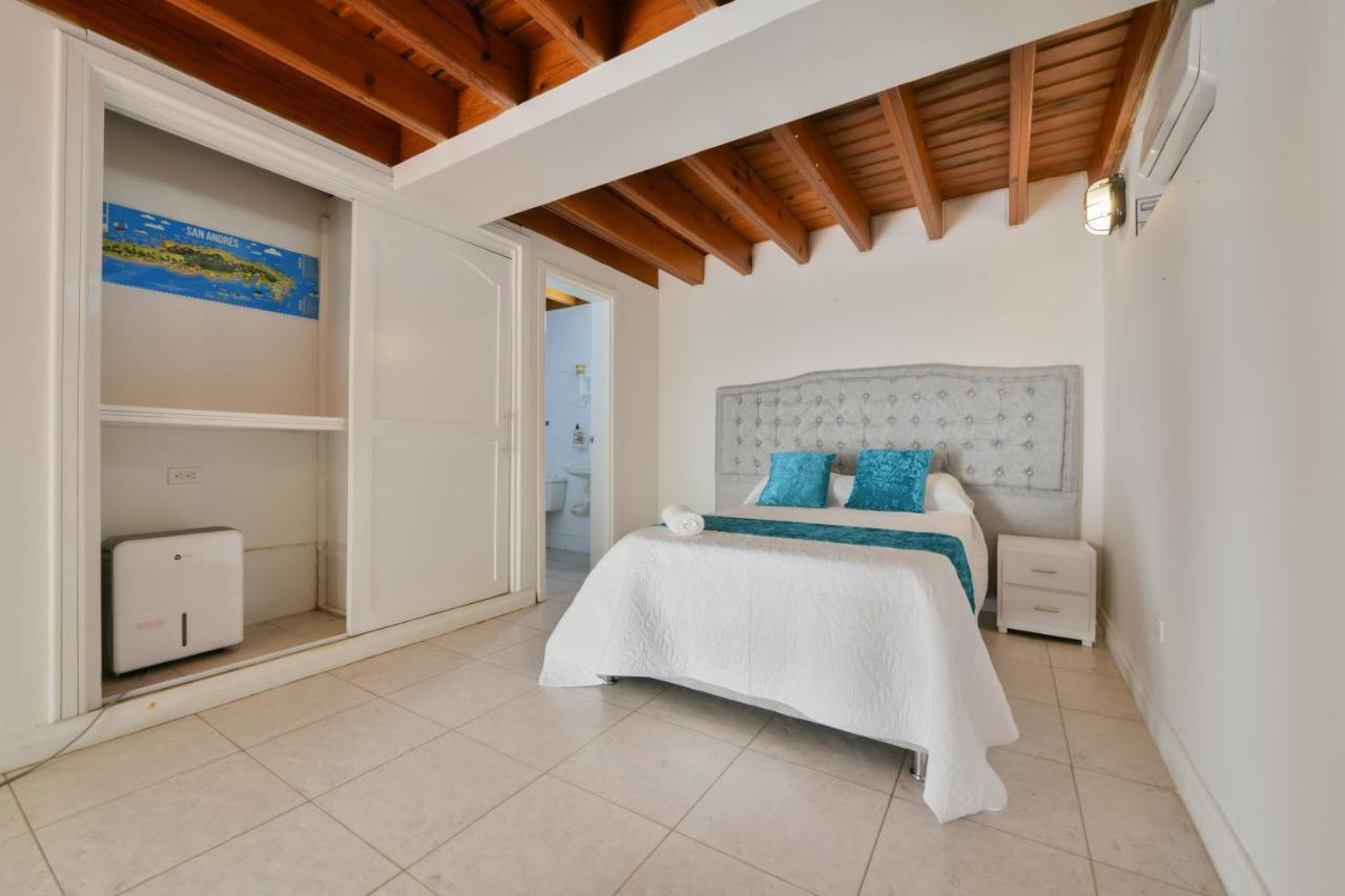 Double Room,1067651776:JPEG