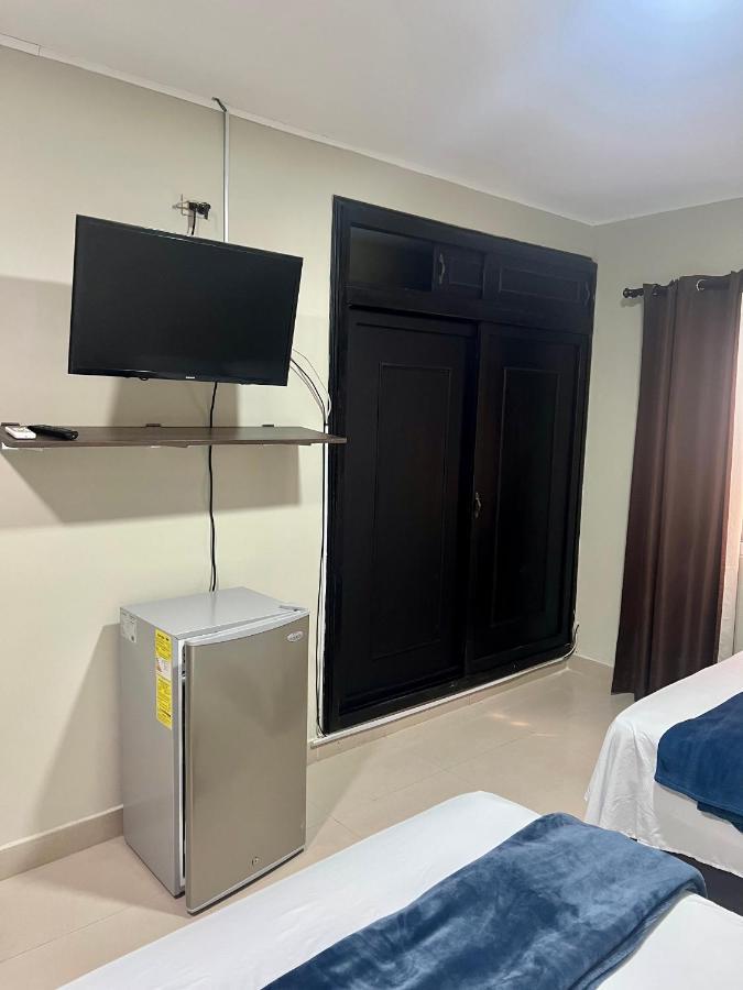 Family Room with Bath,1201872712:JPEG