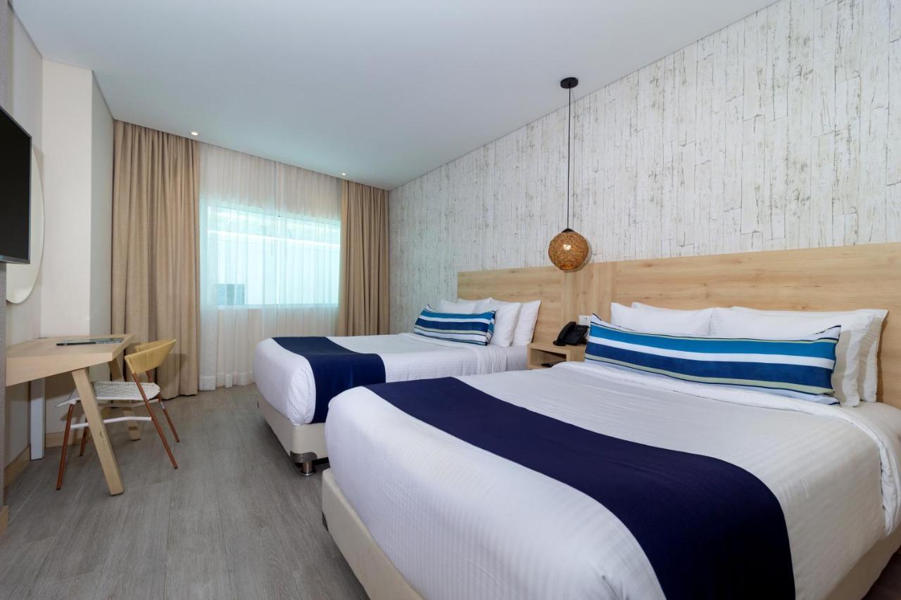 Doppelzimmer mit 2 Doppelbetten