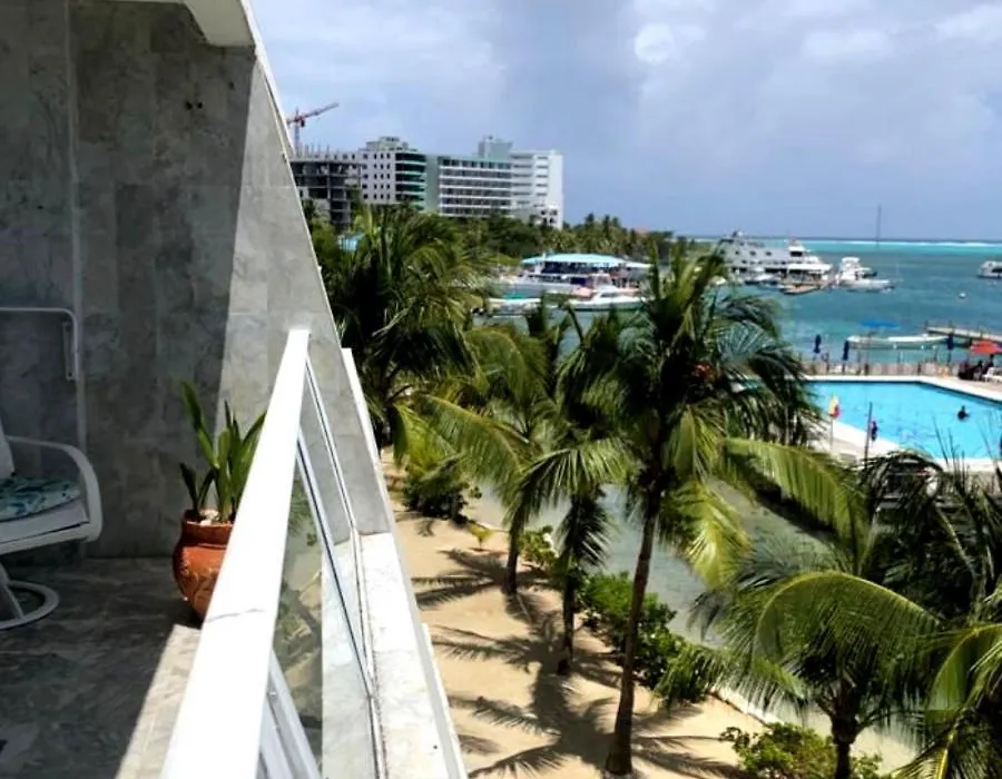 Apartamento En Torres Del Sun Rise San Andres Con Piscina Y Playa Privada-1