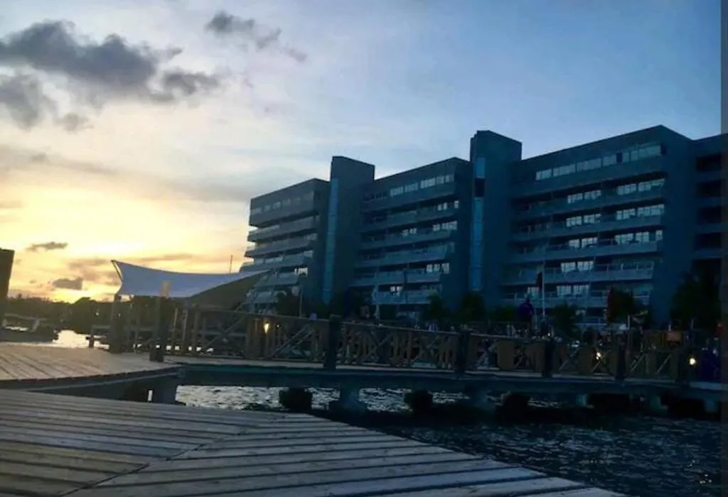 Sunrise Sea View-1
