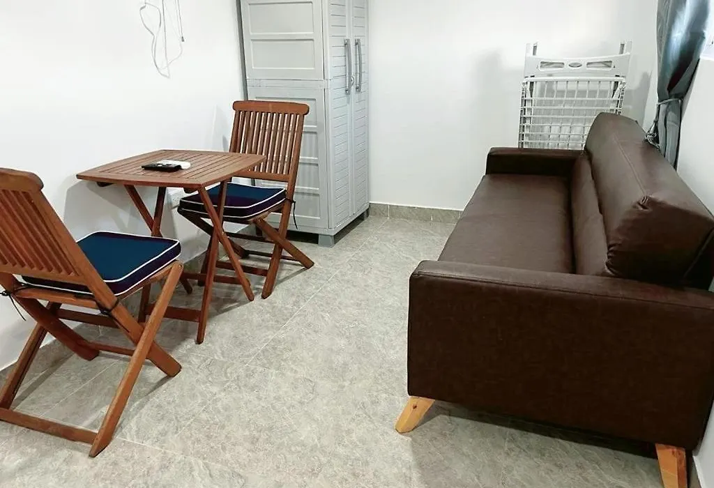 Posada Peti Place 301-303-1