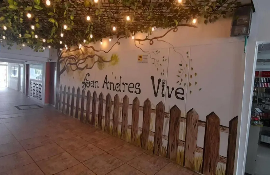San Andres Vive Paradise Habitaciones Con Bano Privado A 80Mts De La Playa Principal-1