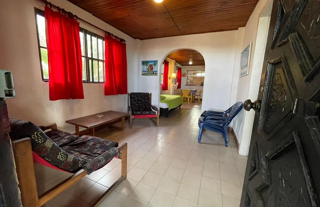 Caribbean Queen - Apartamentos Con Vista Al Mar Y Al Jardin #2-1