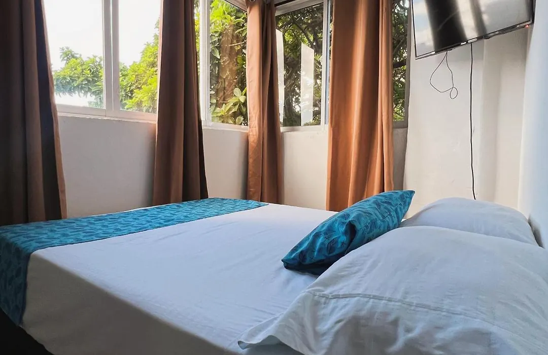 Hostal Islamar-1