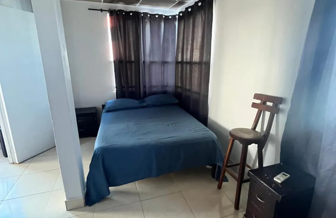 Apartamentos Y Habitaciones Alvaro Vaca-1