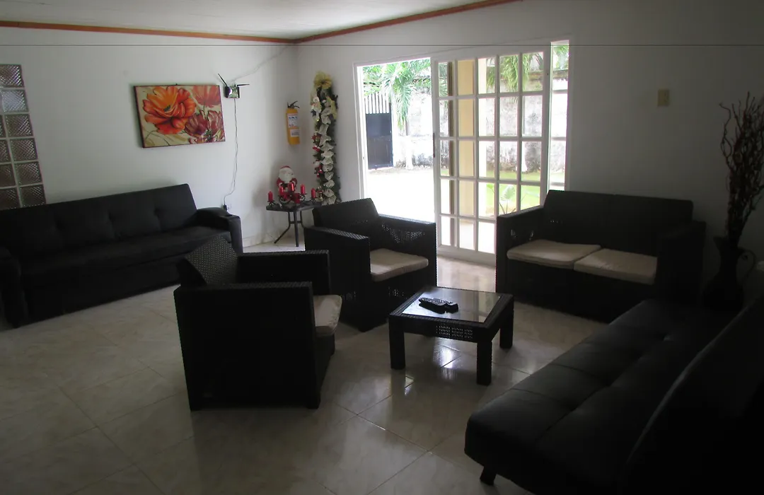 Posada Hostal Miss Marlly-1