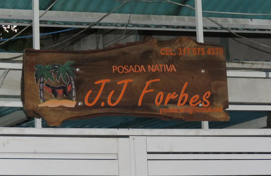 Posada J&J Forbes - 1-1
