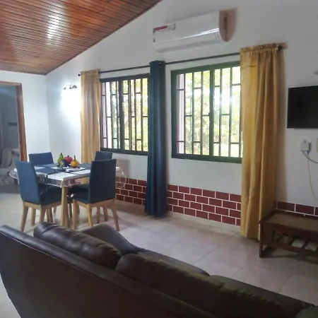 Hostal Green Bay-3