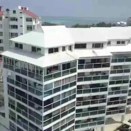 Edificio Apartamentos Hansa Alado De La Playa-2