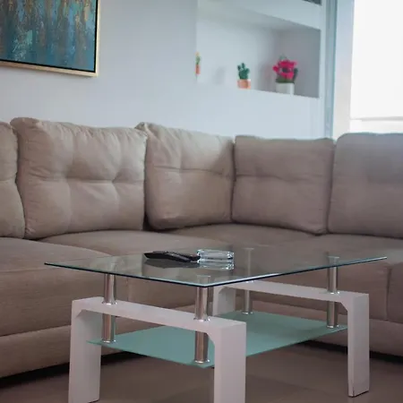 Apartamento Familiar En Hotel-3