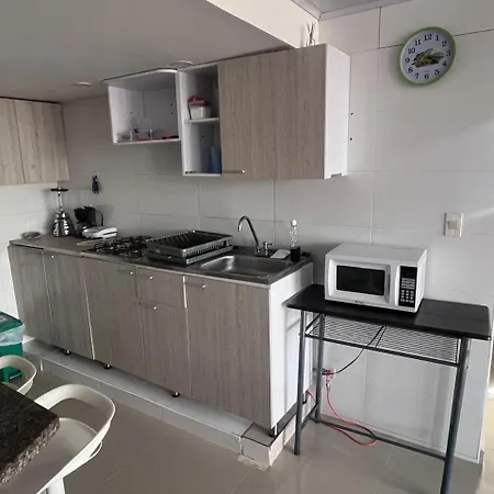 Lindo Apartamento En El Mejor Sector De La Isla. Piscina, Bbq, Playa A 30 Metros-2