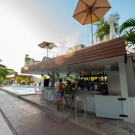 Dreamer Beach Club-3