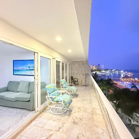 Exclusivos Apartamentos Con Playa Privada-2