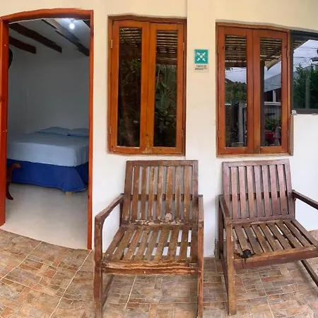 Hostal Casaluna San Andres-3