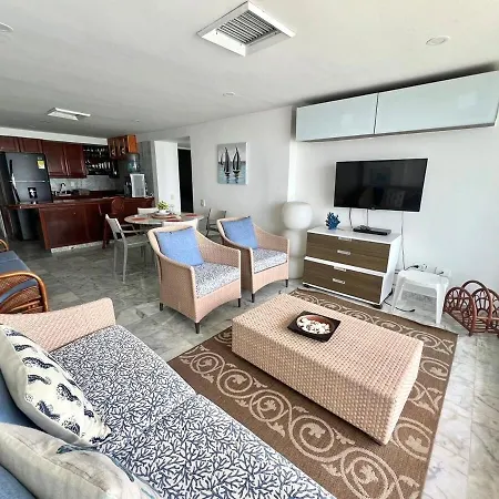 Apartamentos Con Playa Privada Y Vista Al Mar, By Caribe Relax-3