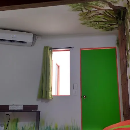 San Andres Vive Paradise Habitaciones Con Bano Privado A 80Mts De La Playa Principal-2