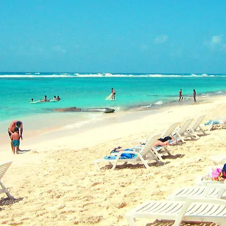 Apartamento Para Parejas Frente A La Playa San Andres-3